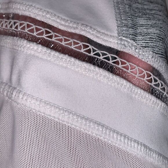 Avia Actiwear Mesh Cutout Details Gray Capri Leggings Size L - Picture 9 of 13